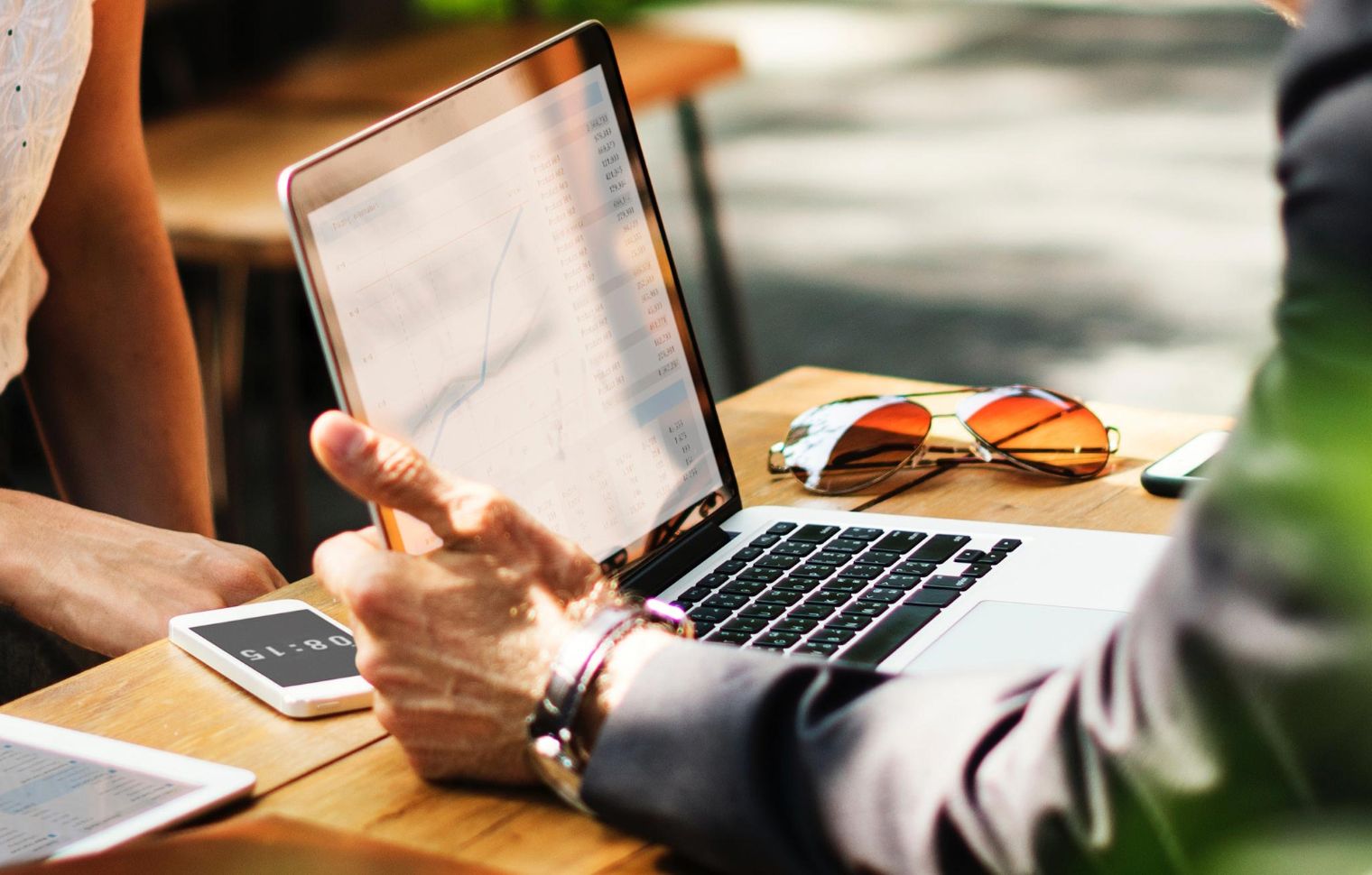 Laptop, iPad and iPhone - Securing your information